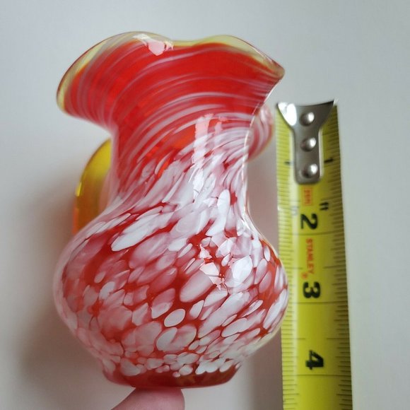 Fenton Style Rainbow Art Red Yellow White Spatter Glass Ruffled Crimped Rim Vase - Picture 10 of 10